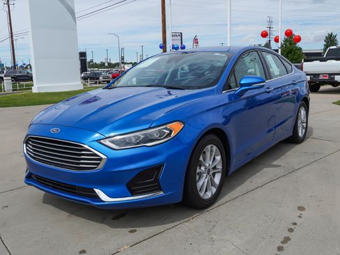 Used 2020 Ford Fusion SEL FWD image 4