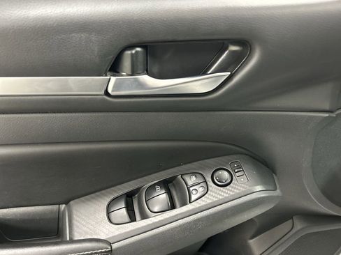 Used 2022 Nissan Altima 2.5 SV image 11