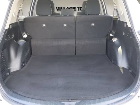 Certified 2018 Toyota RAV4 XLE FWD image 18