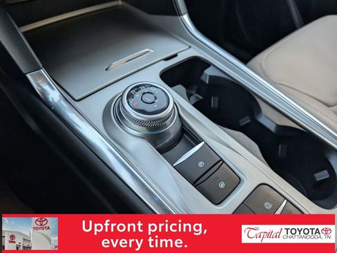 Used 2023 Ford Explorer Limited w/ Equipment Group 301A image 25