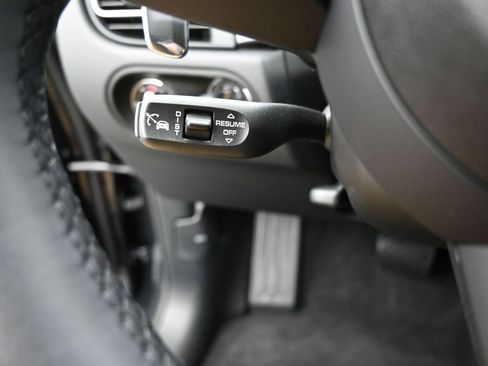 New 2025 Porsche Macan image 13