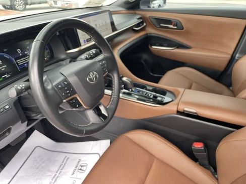 Used 2025 Toyota Crown Signia AWD/4WD image 14