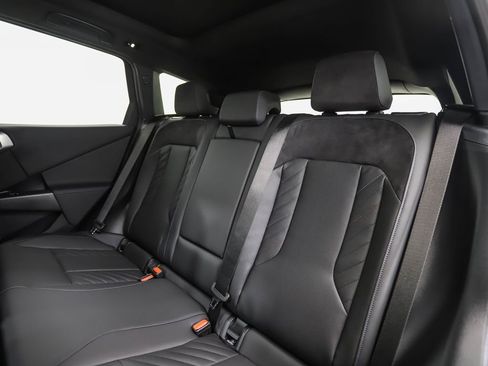 Used 2026 BMW X3 xDrive30 w/ Premium Package image 24