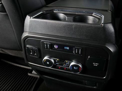 Used 2020 Ford Expedition Limited w/ Equipment Group 302A AWD/4WD image 23