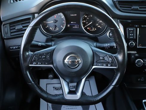 Used 2020 Nissan Rogue SV image 21