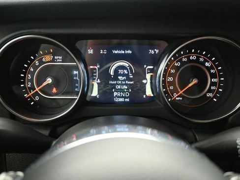 Used 2023 Jeep Wrangler Unlimited Sahara w/ LED Lighting Group AWD/4WD image 20