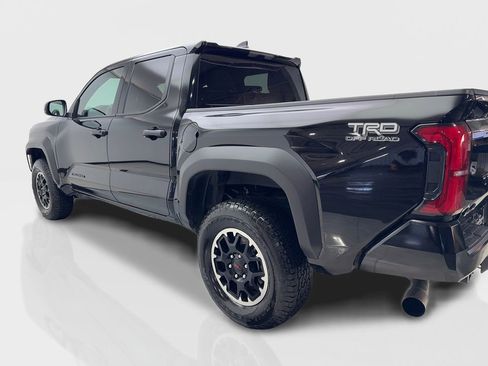 Used 2025 Toyota Tacoma TRD Off-Road AWD/4WD image 14