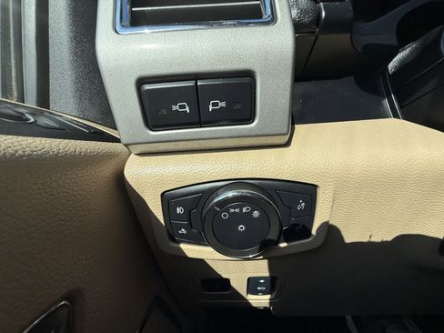 Used 2017 Ford F250 Lariat w/ Lariat Ultimate Package image 36