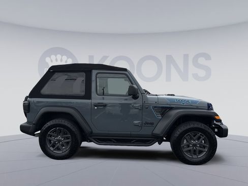 Used 2024 Jeep Wrangler Sport S image 8