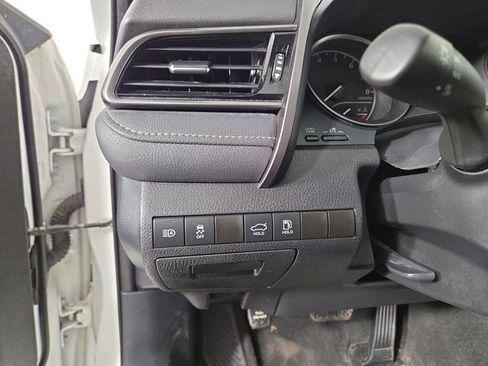 Used 2024 Toyota Camry SE w/ Protection Package (Q2) (TMS) image 27