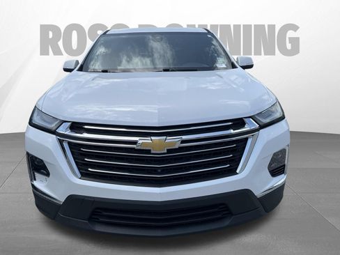 Used 2023 Chevrolet Traverse LT FWD image 2