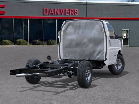 New 2025 GMC Savana 3500 w/ Power Convenience Package RWD image 27