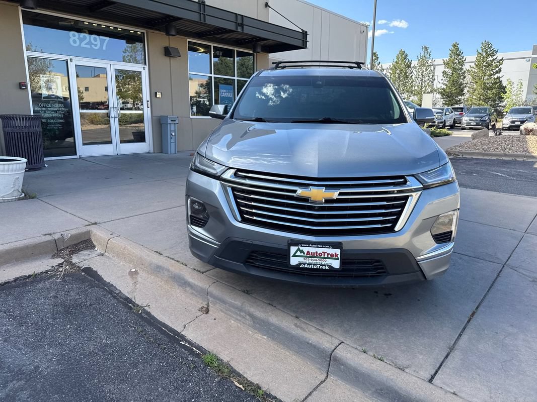 Used 2023 Chevrolet Traverse Premier AWD/4WD image 3