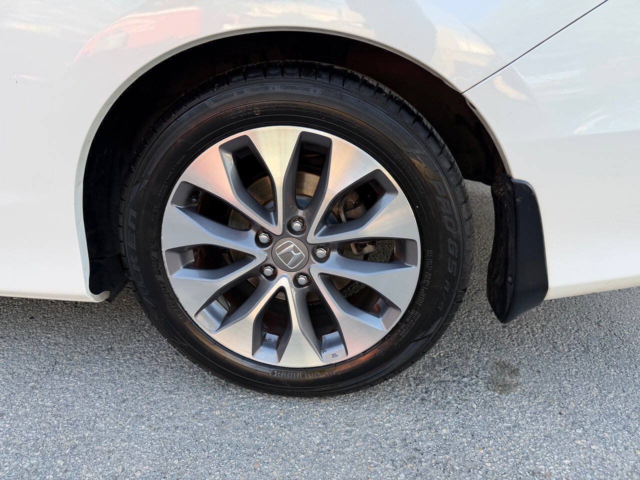 Used 2013 Honda Accord EX-L image 33