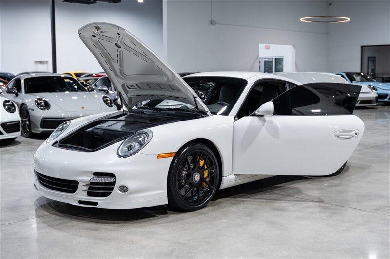 Used 2013 Porsche 911 Turbo S AWD/4WD image 33