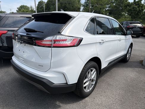 Used 2024 Ford Edge SEL w/ Convenience Package AWD/4WD image 6