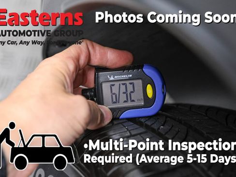 Used 2025 Chevrolet Trax LT FWD image 28