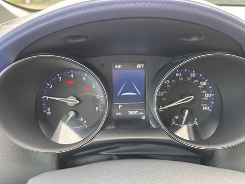 Used 2021 Toyota C-HR XLE FWD image 11