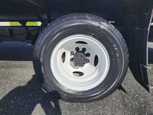 Used 2015 Ford E-350 and Econoline 350 Super Duty image 11