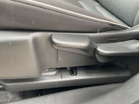 Used 2025 Chevrolet TrailBlazer LT image 23