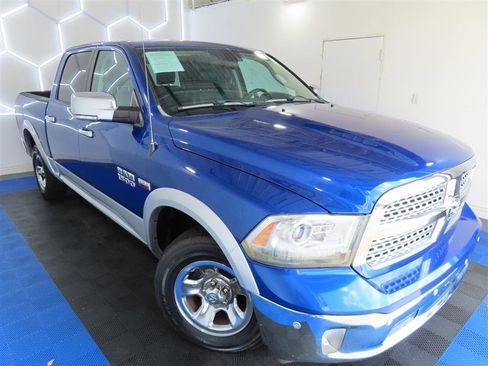 Used 2015 RAM 1500 Laramie w/ Convenience Group image 5