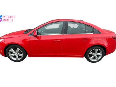 Used 2015 Chevrolet Cruze LT FWD image 2