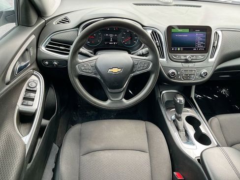 Used 2020 Chevrolet Malibu LT FWD image 20