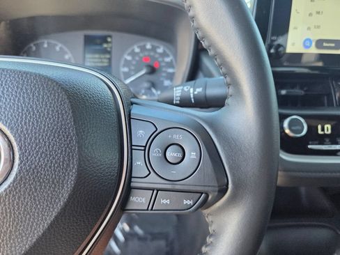 Used 2025 Toyota Corolla SE FWD image 31