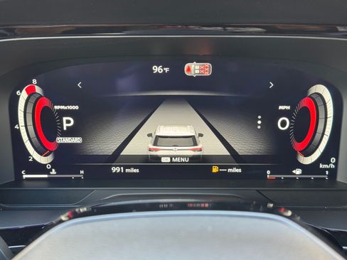 Used 2026 Nissan Pathfinder Platinum FWD image 20