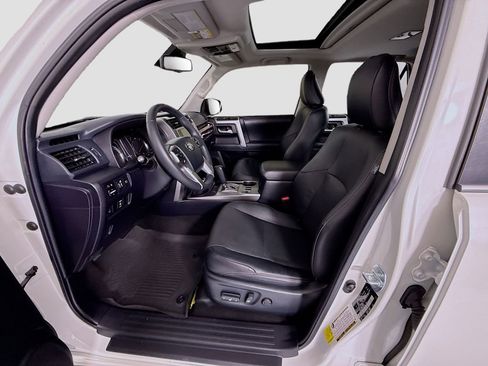 Used 2021 Toyota 4Runner Limited image 20