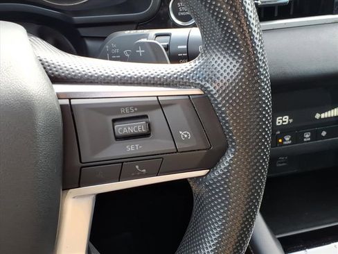 Used 2023 Mitsubishi Outlander ES image 22