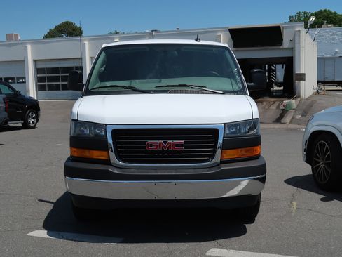 Used 2024 GMC Savana 2500 w/ Driver Convenience Package RWD image 3