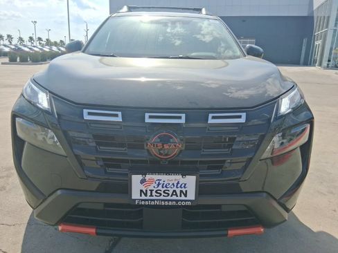 New 2026 Nissan Rogue SV AWD/4WD image 2