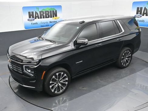 Used 2025 Chevrolet Tahoe High Country AWD/4WD image 26