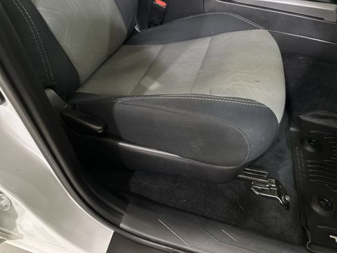 Used 2020 Toyota Tacoma TRD Off-Road image 37