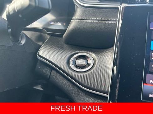 Used 2024 Jeep Grand Cherokee Altitude AWD/4WD image 30