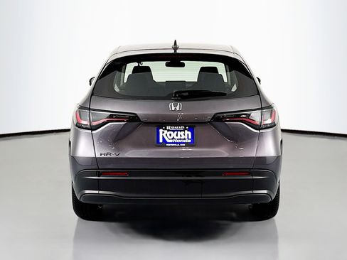 Certified 2023 Honda HR-V LX image 6