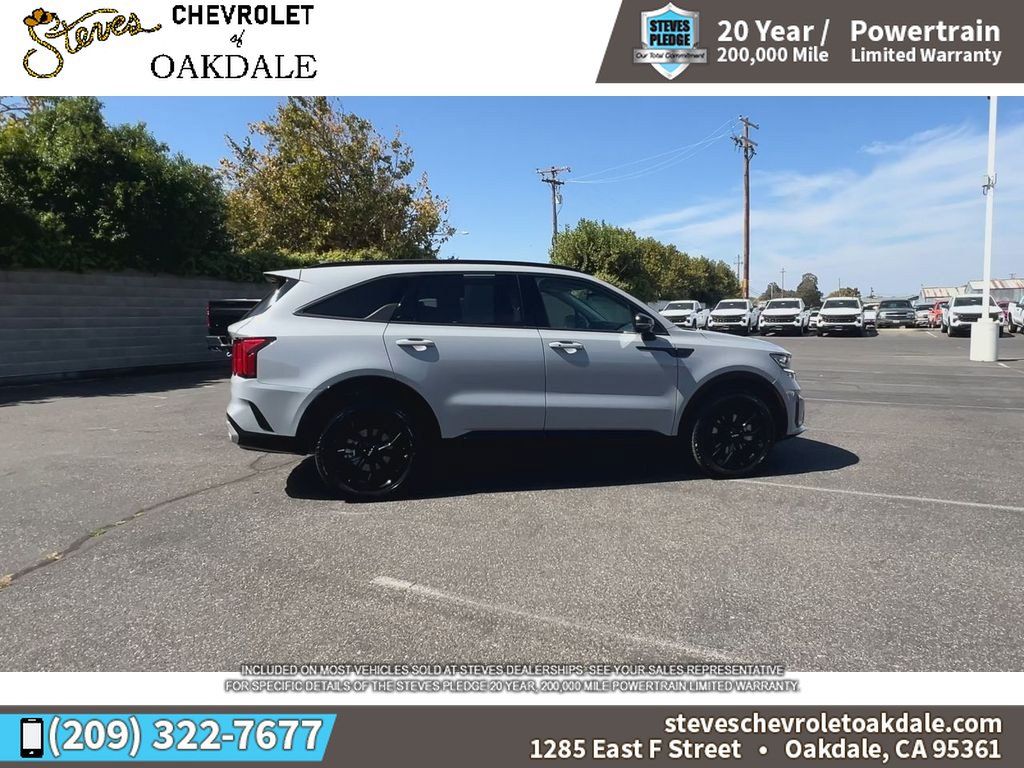 Used 2023 Kia Sorento SX AWD/4WD image 13