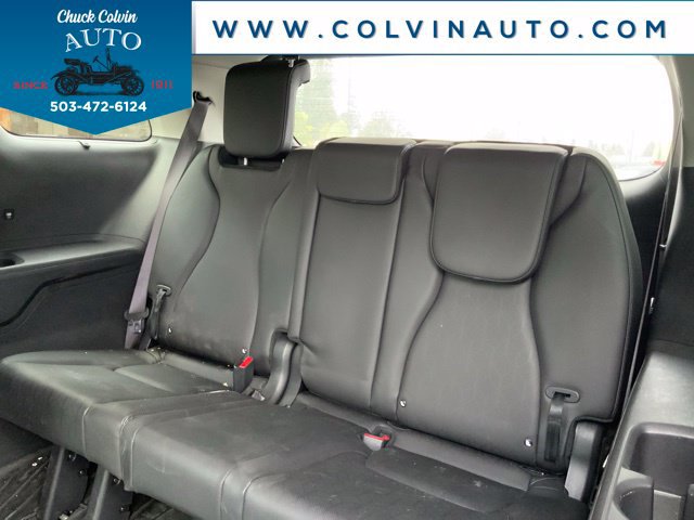 Used 2025 Kia Carnival SX w/ SX Dark Edition Package FWD image 7