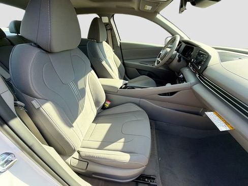 New 2026 Hyundai Elantra SEL Sport image 29