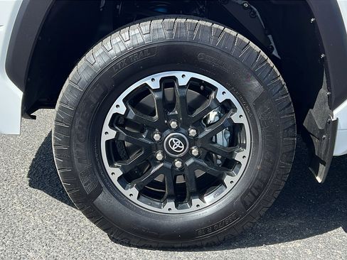 Used 2025 Toyota Tundra SR5 w/ TRD Off-Road Package AWD/4WD image 11