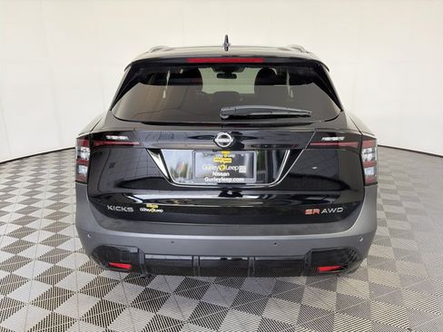 Certified 2025 Nissan Kicks SR AWD/4WD image 9