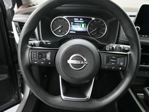 Used 2023 Nissan Rogue SV image 23