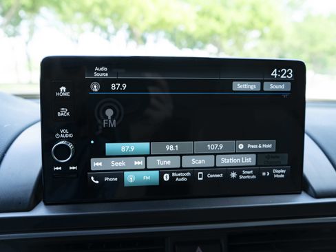 Used 2024 Honda Pilot EX-L image 31