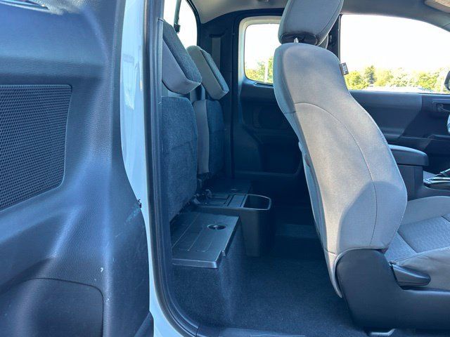 Used 2016 Toyota Tacoma SR w/ SR Convenience Package AWD/4WD image 29