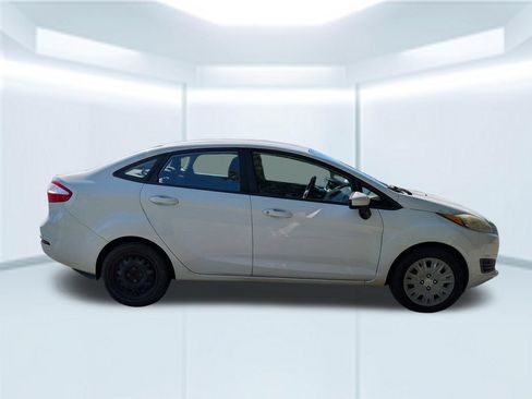 Used 2015 Ford Fiesta S FWD image 8