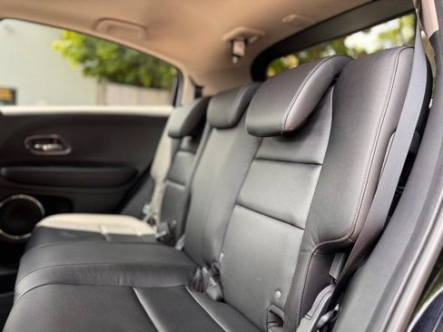 Used 2022 Honda HR-V EX-L image 22