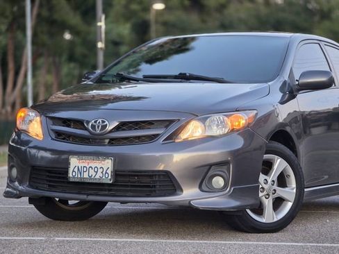 Used 2011 Toyota Corolla S image 26