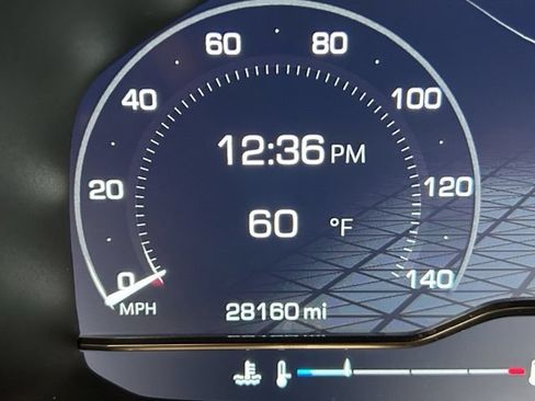 Used 2024 GMC Yukon SLT w/ SLT Luxury Package AWD/4WD image 24