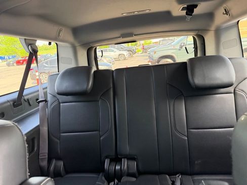 Used 2015 Chevrolet Suburban LTZ image 8